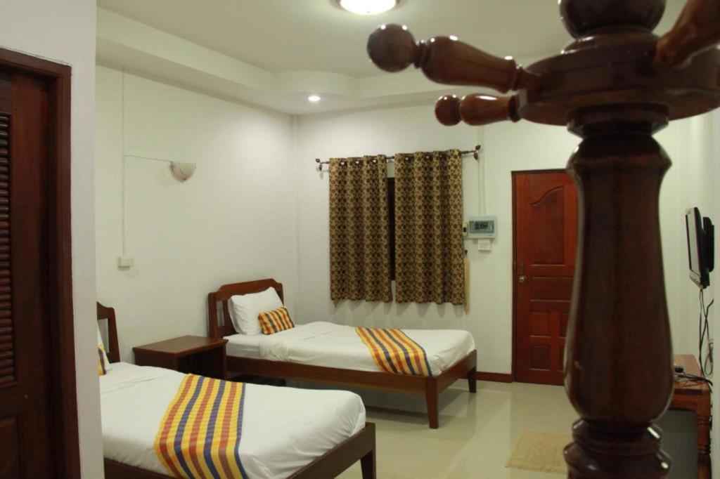 Plaifah Resort Ubon Song Khon Extérieur photo